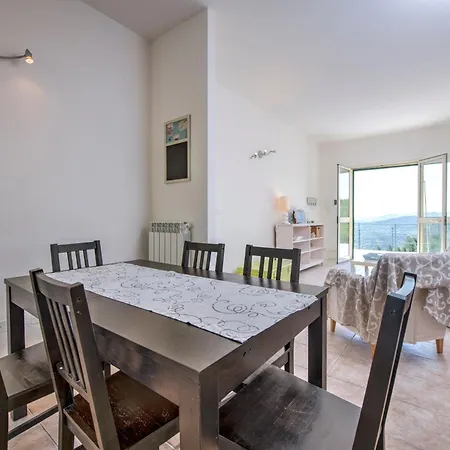Apartment 261 - Ulivo, Terrazza, Giardino E Piscina - Cherry House Carro
